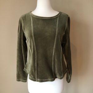 Women’s velour top